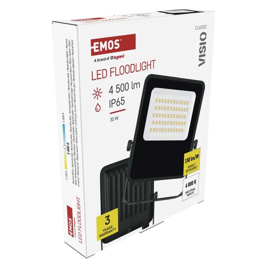 Egy fekete EMOS LED-es reflektor csomagolása, 4500 lm, IP65, 30W adatokkal.