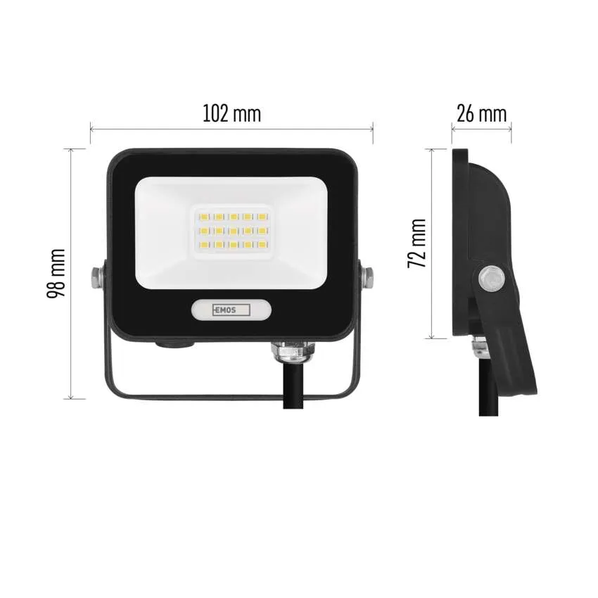 Fekete LED-es reflektor méretekkel: 102x98x26 mm. Elölnézet és oldalnézet.