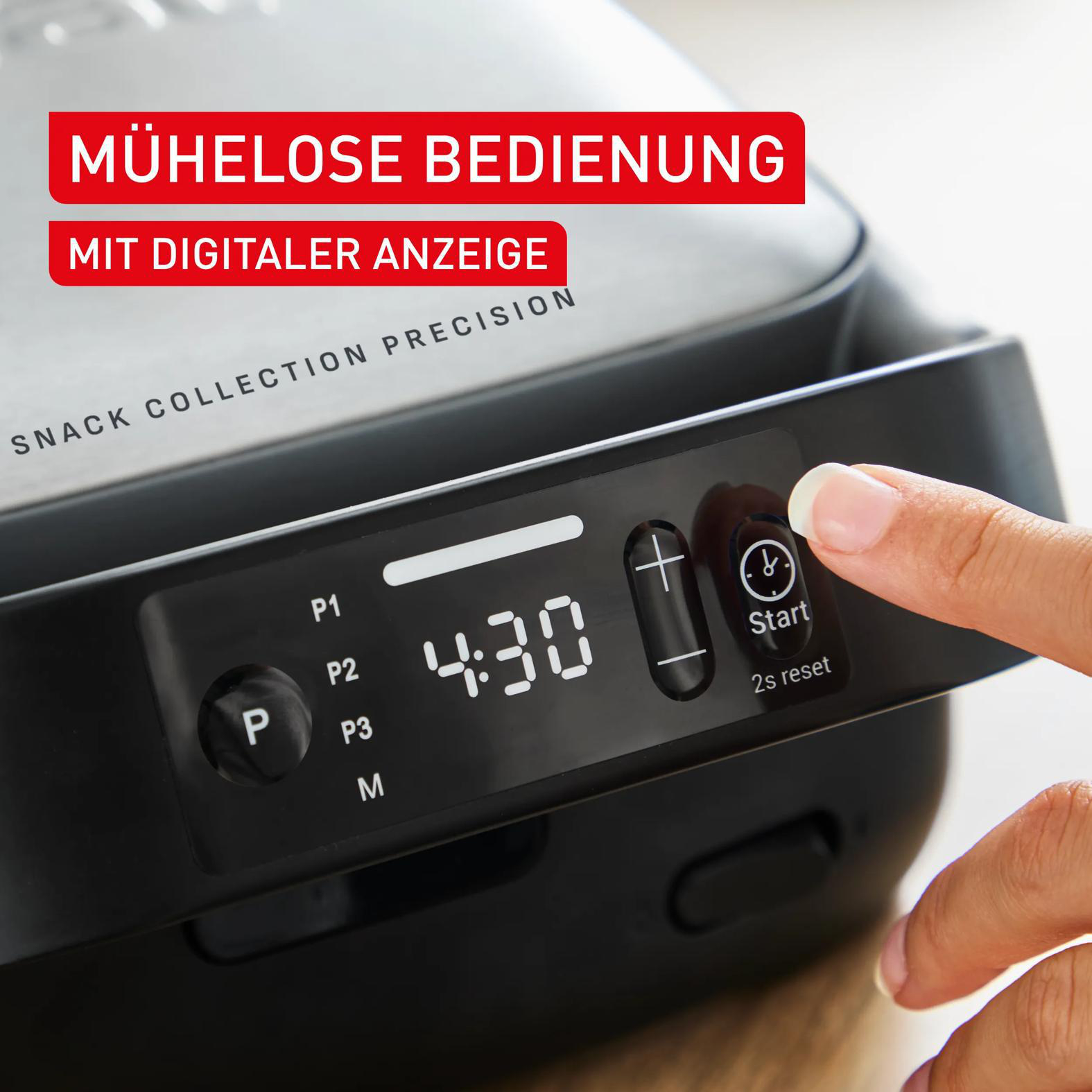 Bedienfeld mit digitaler Anzeige, Zeit 4:30. Finger drückt Start.