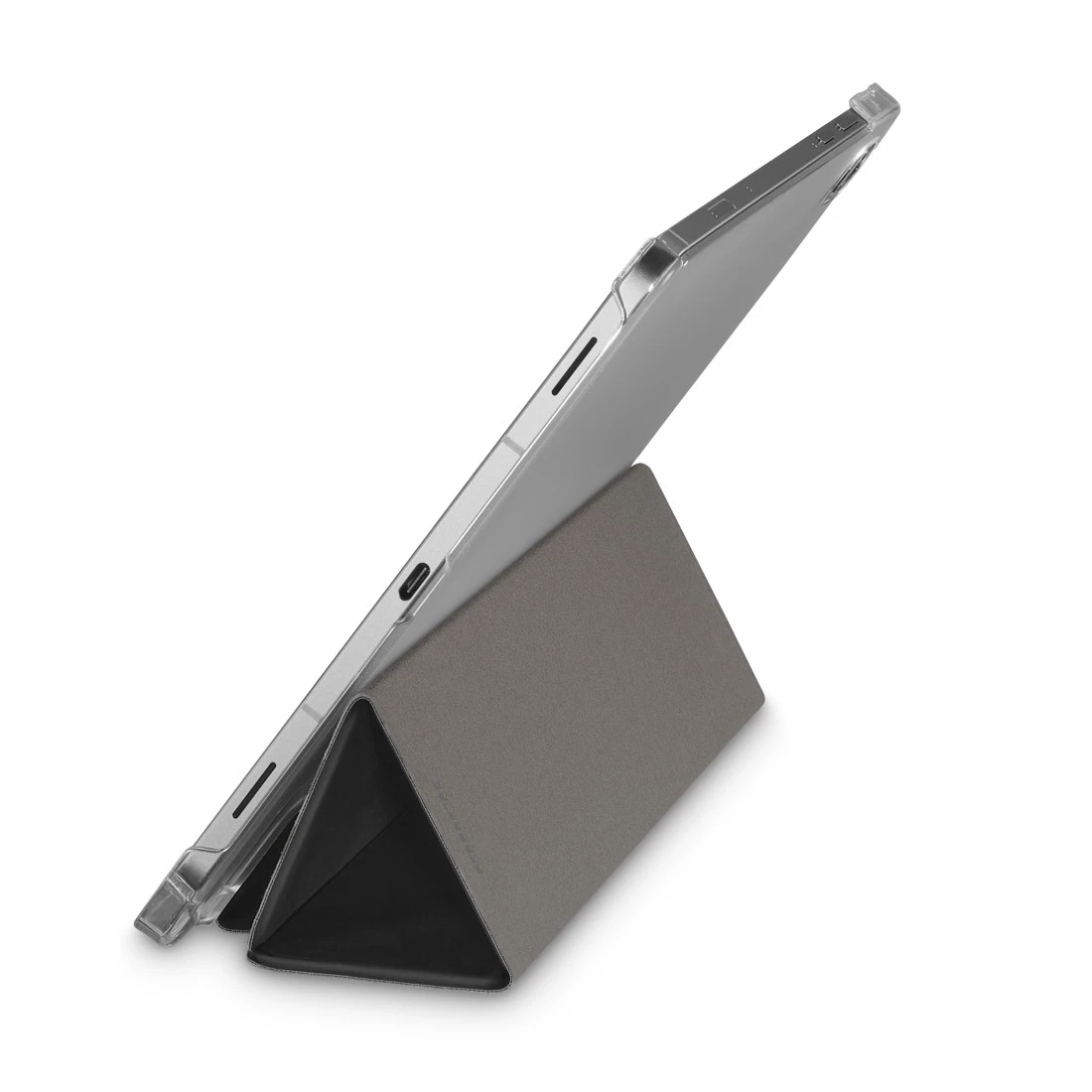 Ein silbernes Tablet, das von einer grauen Hülle gestützt wird, steht aufrecht.