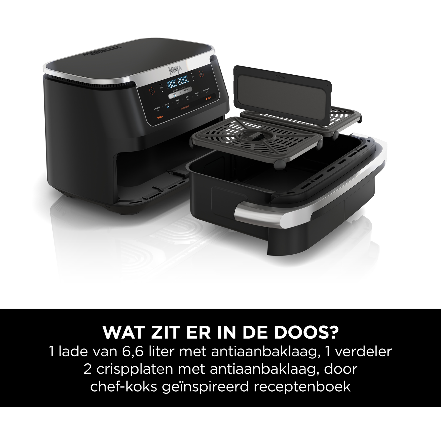 Een zwarte Ninja airfryer met twee lades en inzetstukken.
