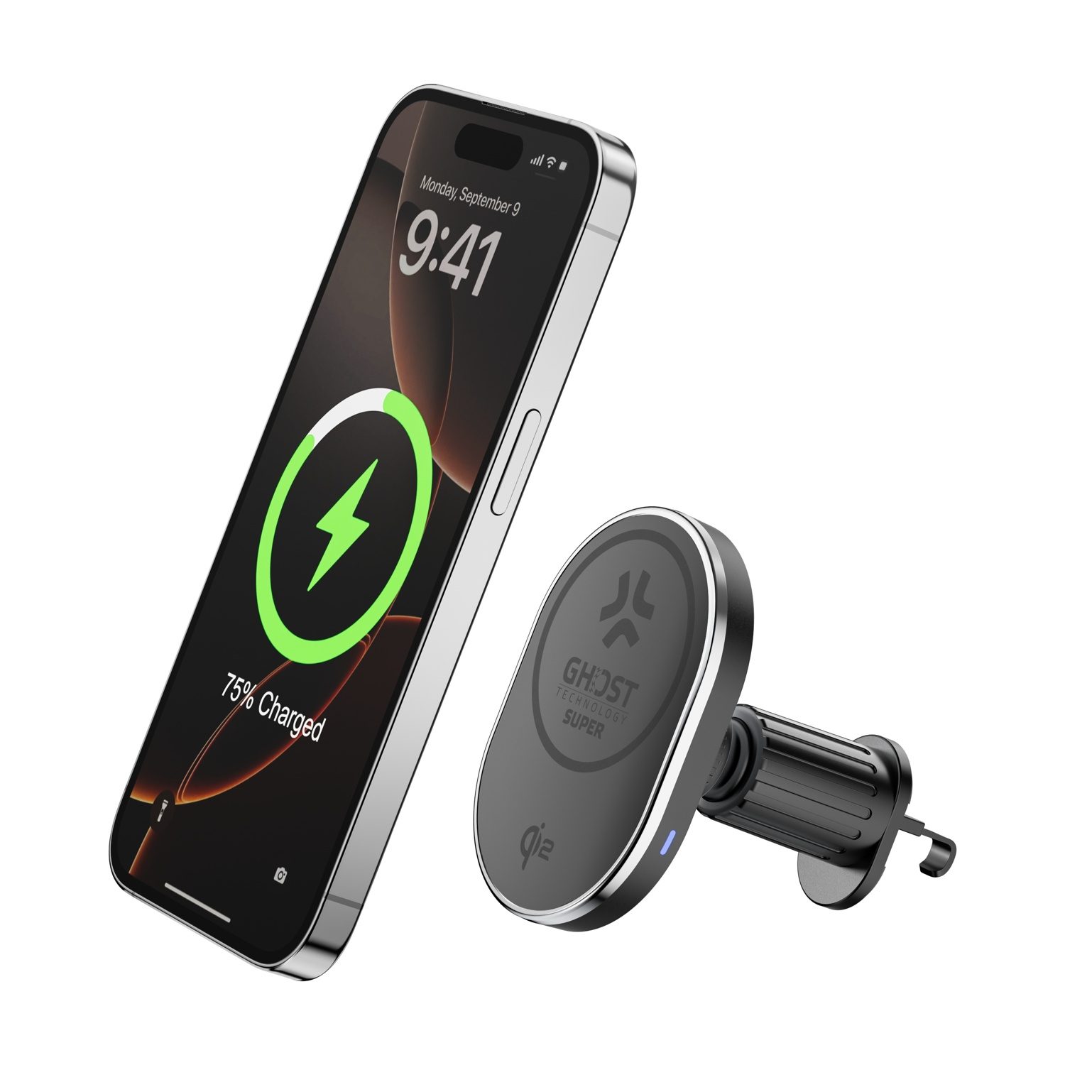 Un iPhone al 75% di carica e un supporto magnetico per auto con sfiato.
