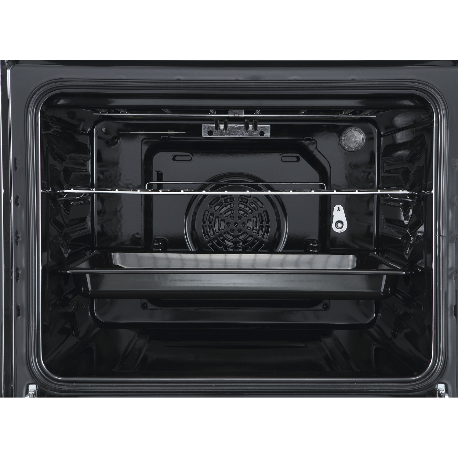 Vista interna di un forno nero pulito con griglia e teglia.
