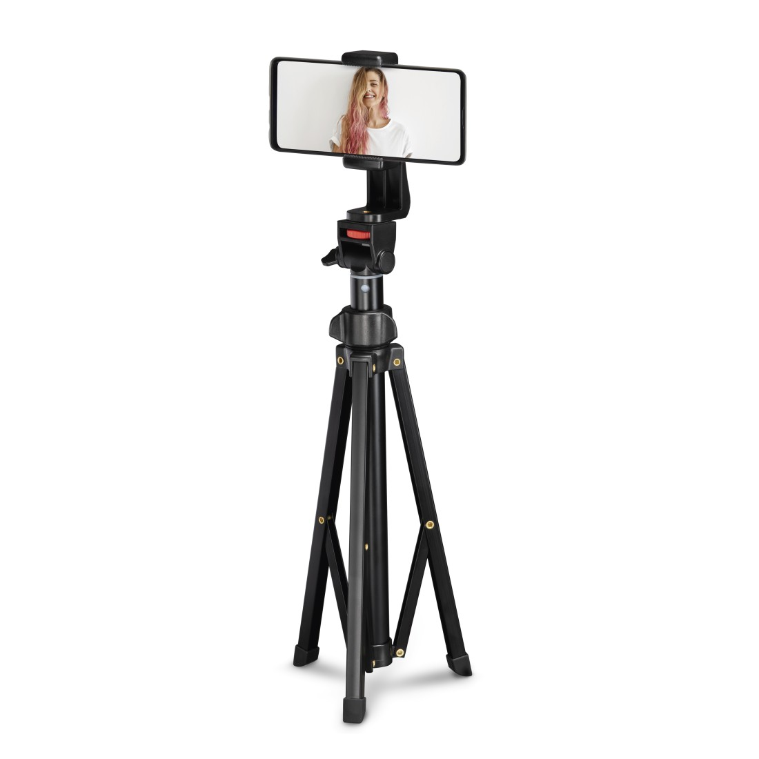 Siyah bir tripod üzerindeki akıllı telefon, pembe saçlı gülümseyen bir kadını gösteriyor.