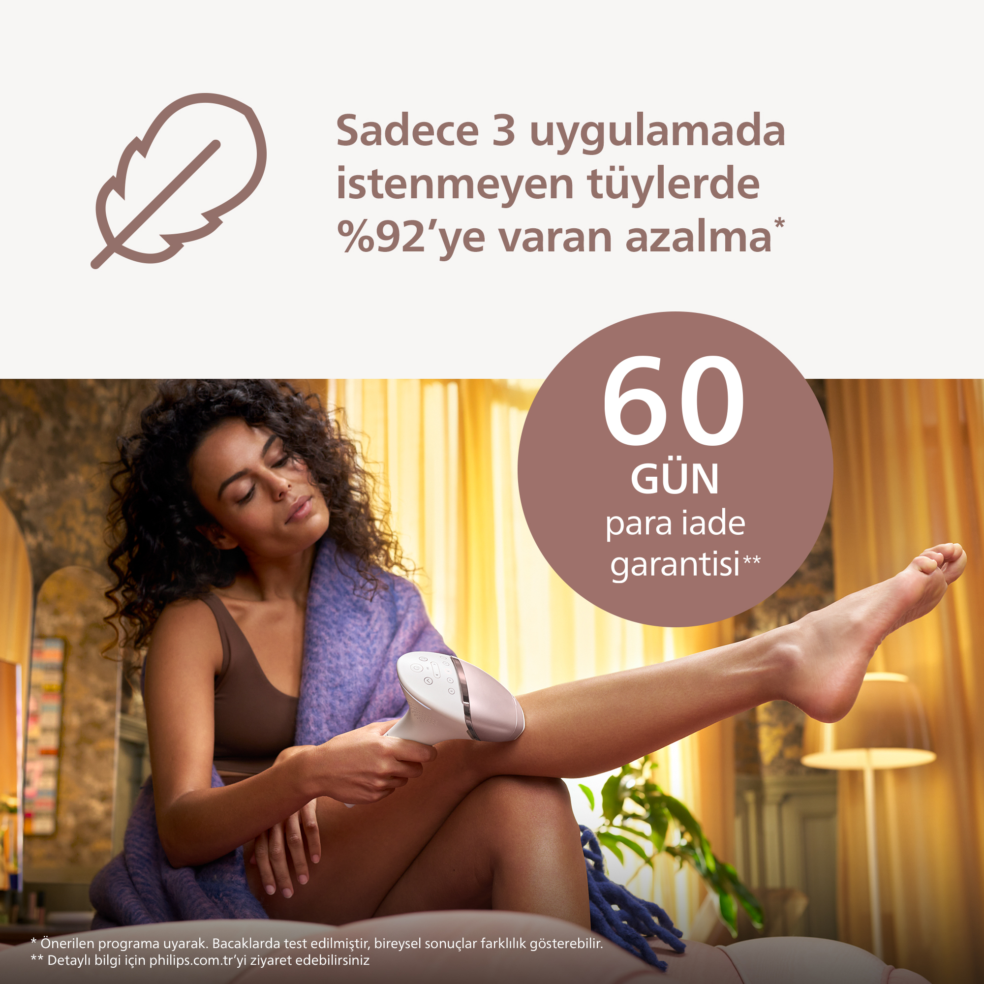 Kadın bacağına IPL cihazı uyguluyor. Tüy simgesi ve 60 gün garanti.