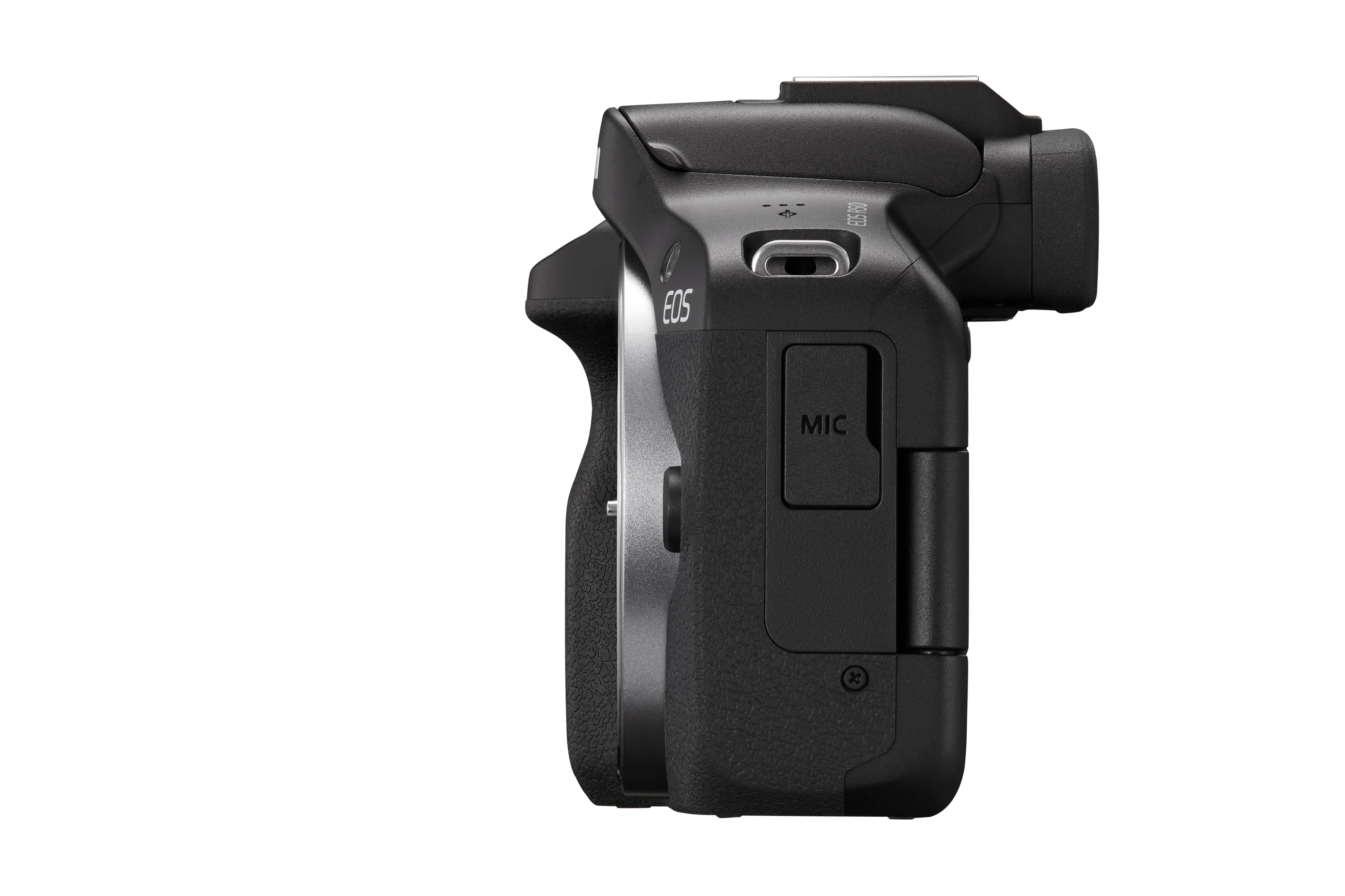 Yan taraftan görünen USB-C ve MIC portlu siyah EOS kamera.