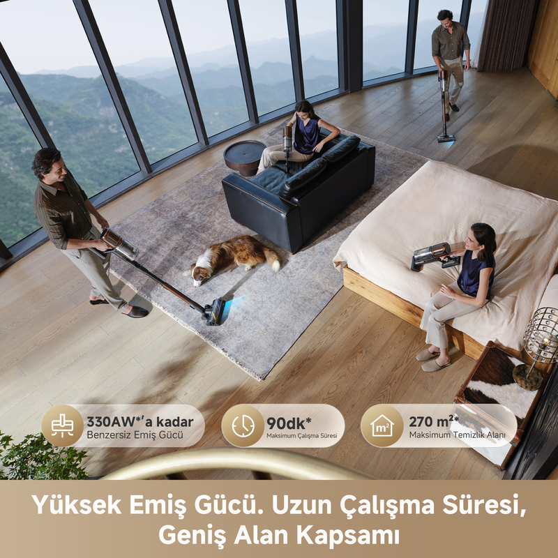 Adam halı süpürüyor, kadın koltukta, köpek yatıyor. Adam yatak süpürüyor, kadın oturuyor.