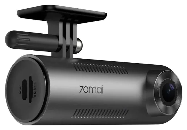 Czarna kamera samochodowa 70mai z mocowaniem, obiektywem i portami.