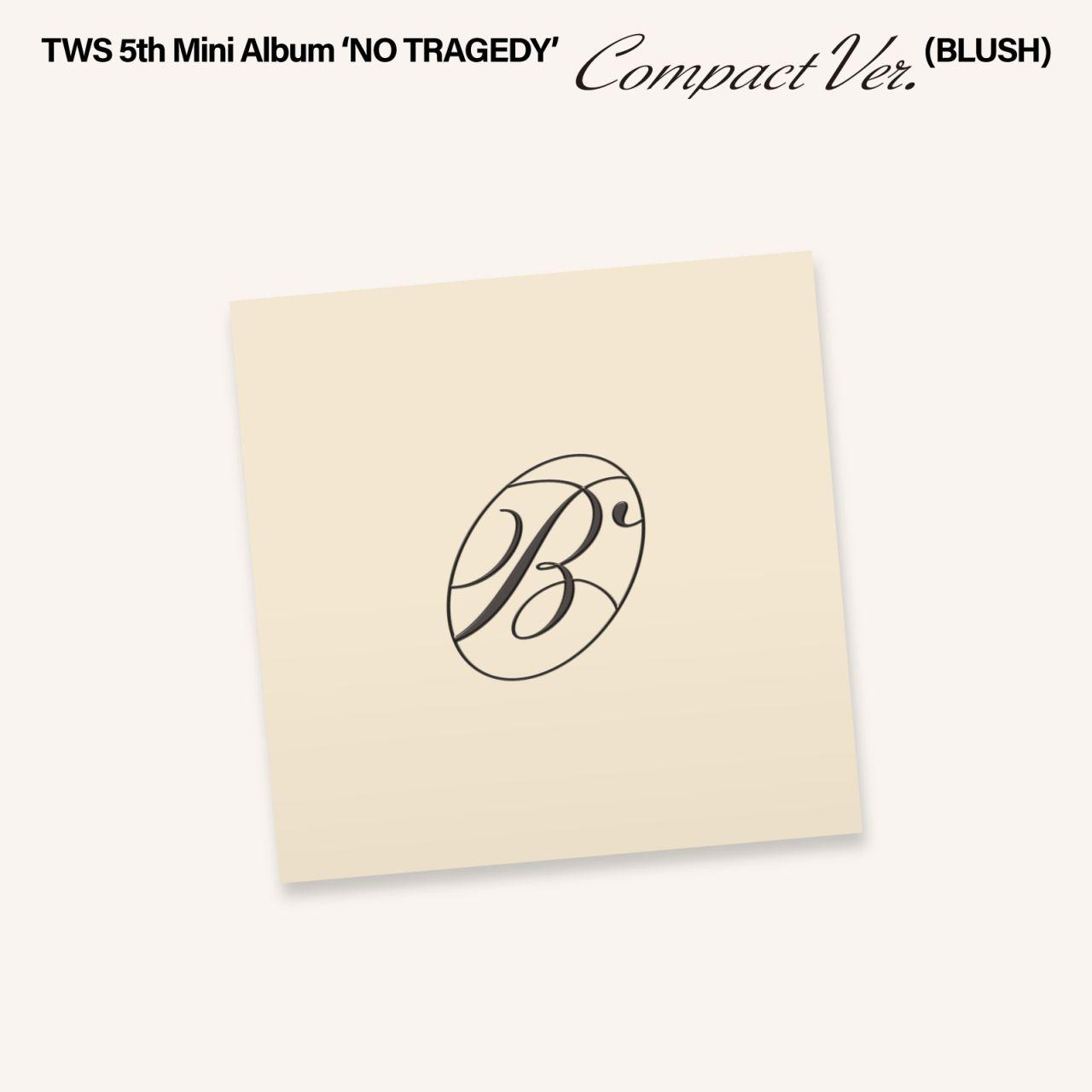 TWS 5. Mini-Album 'NO TRAGEDY' Compact Ver. (BLUSH) mit B-Logo auf beigem Hintergrund.