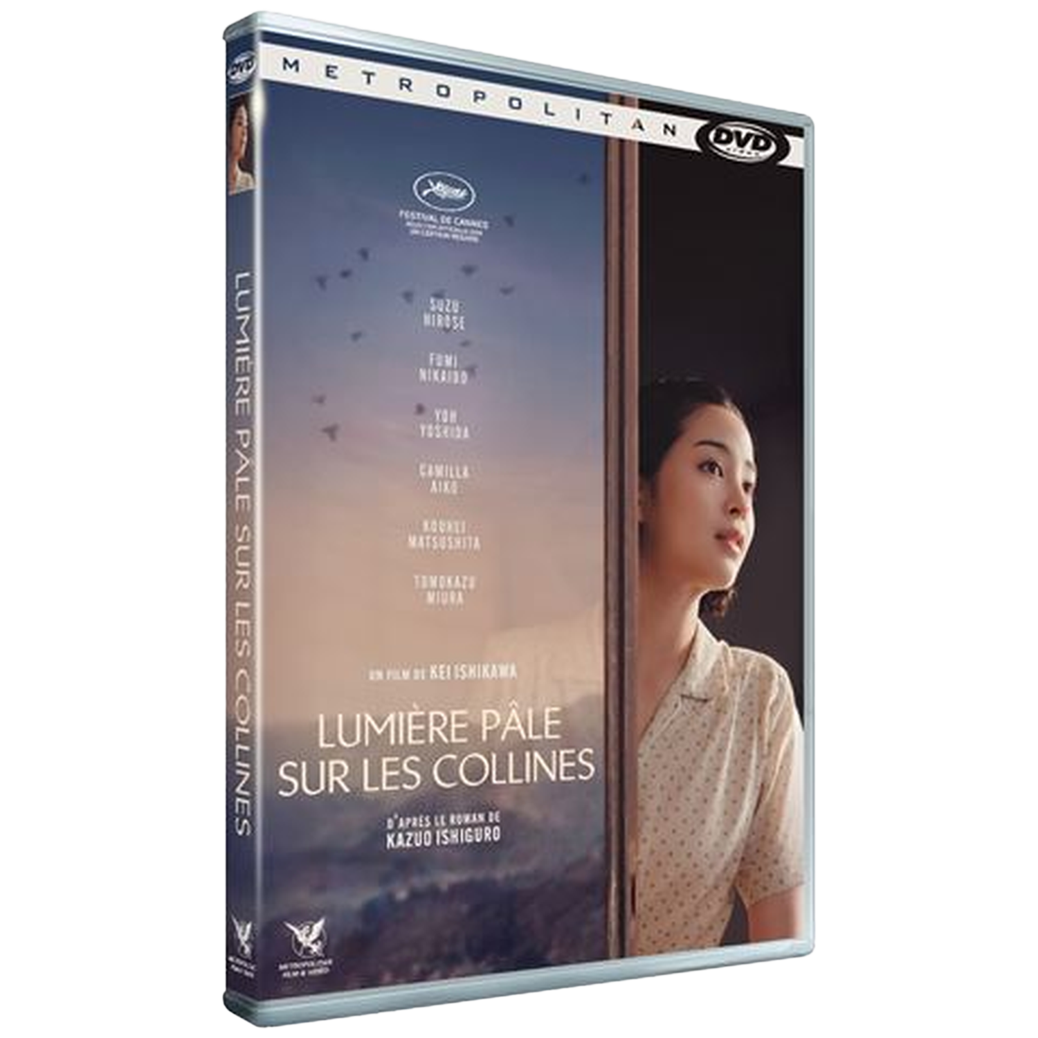Boîtier DVD avec une femme et le titre du film 'Lumière Pâle Sur Les Collines'.
