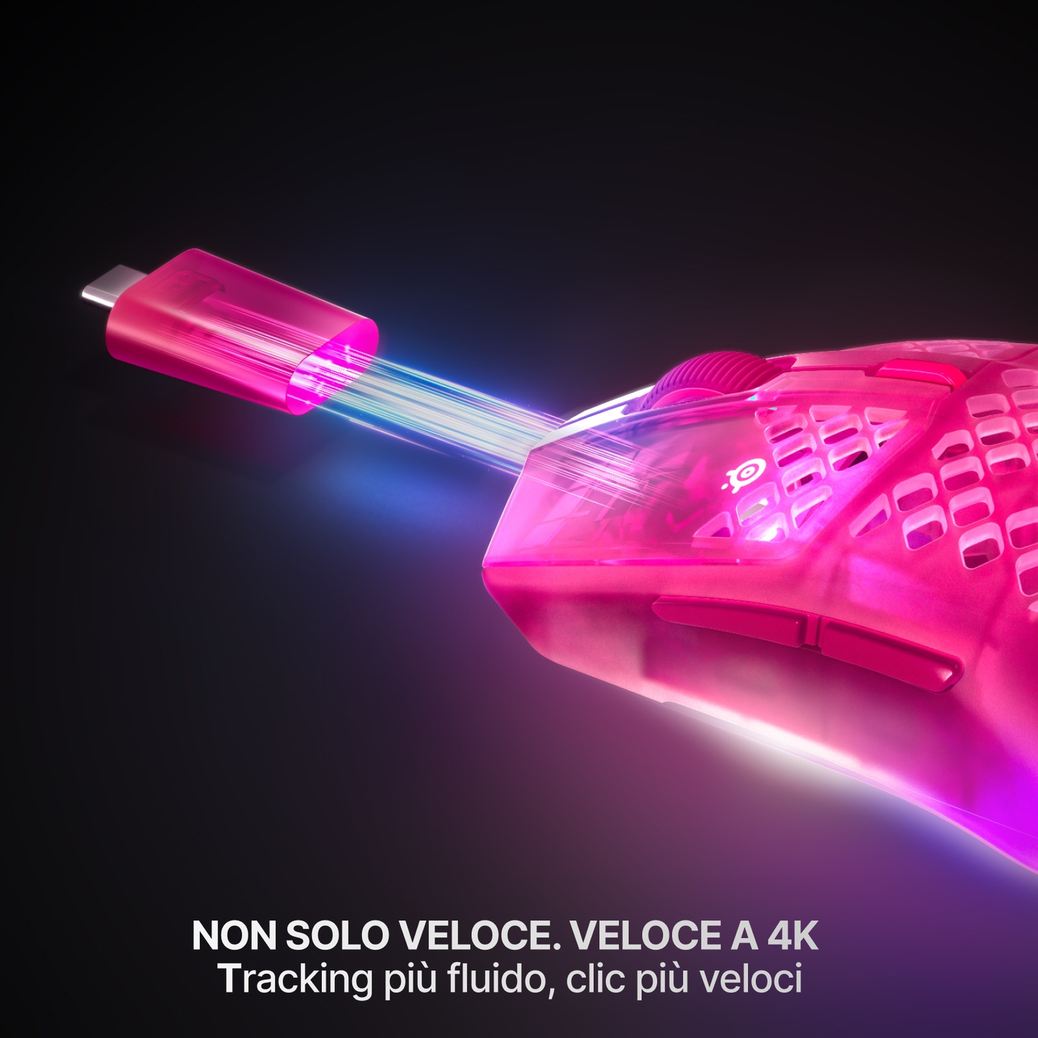 Un mouse da gaming rosa con connettore USB-C e scie luminose.
