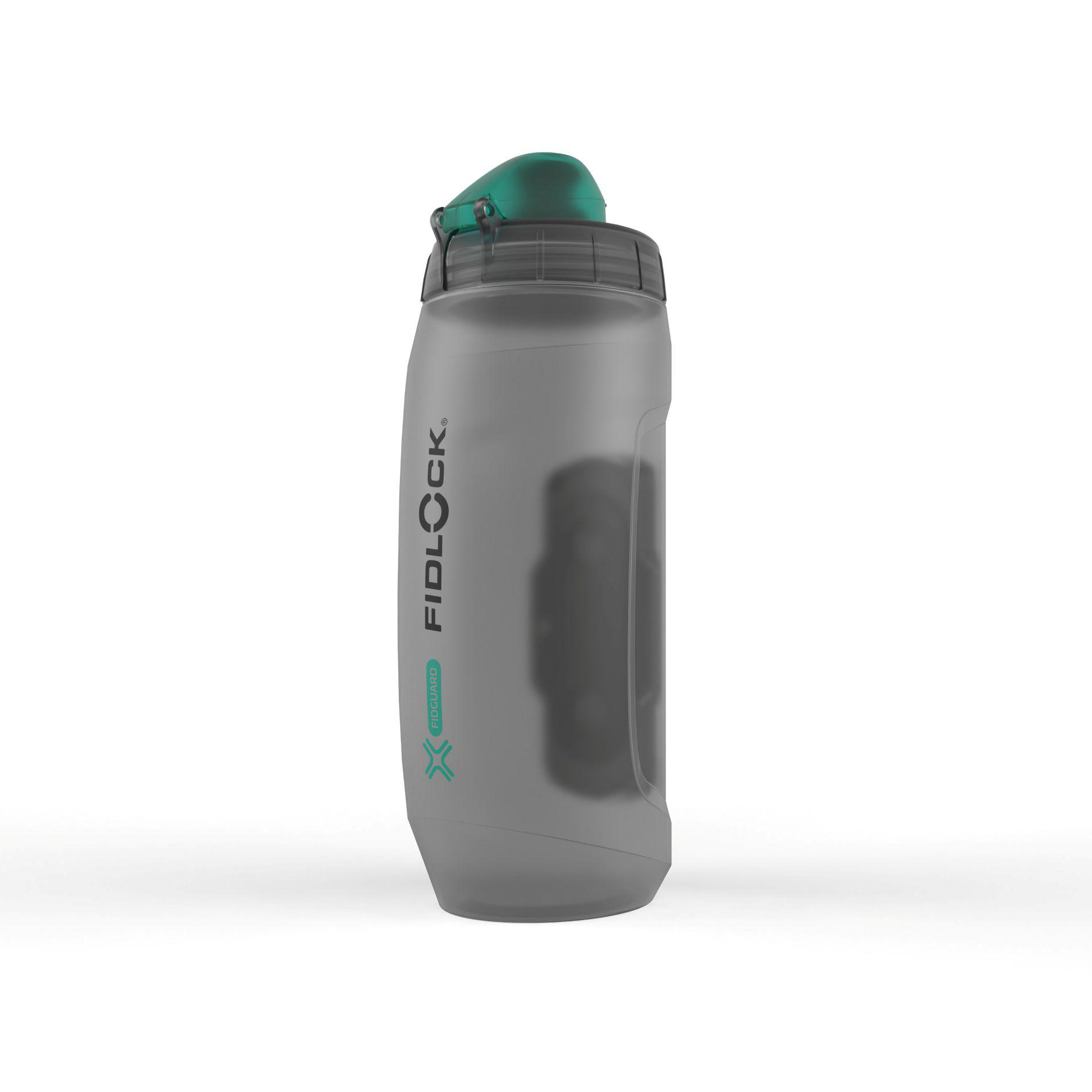 Graue FIDLOCK Trinkflasche mit grünem Verschluss und Griff.
