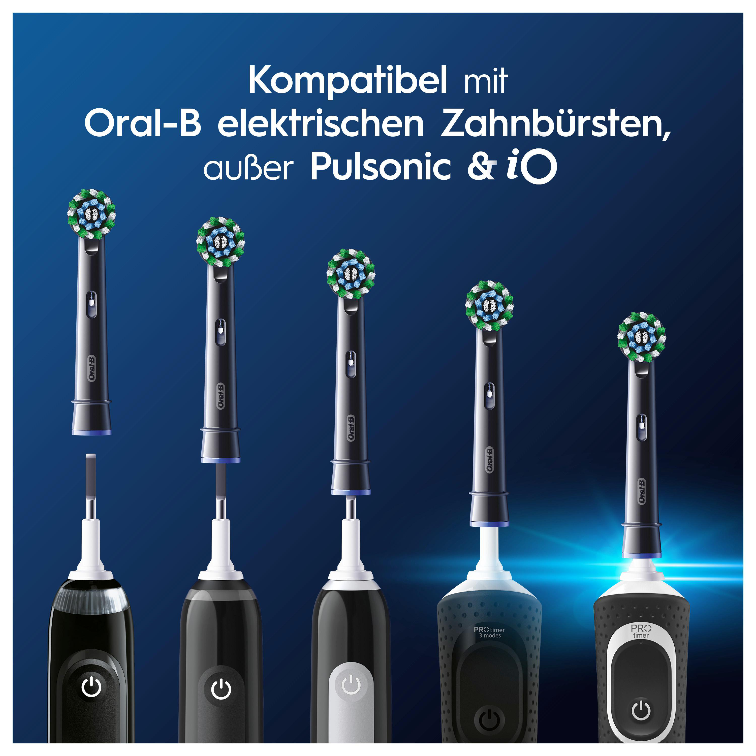 Fünf elektrische Zahnbürstenköpfe und Griffe von Oral-B auf blauem Hintergrund.