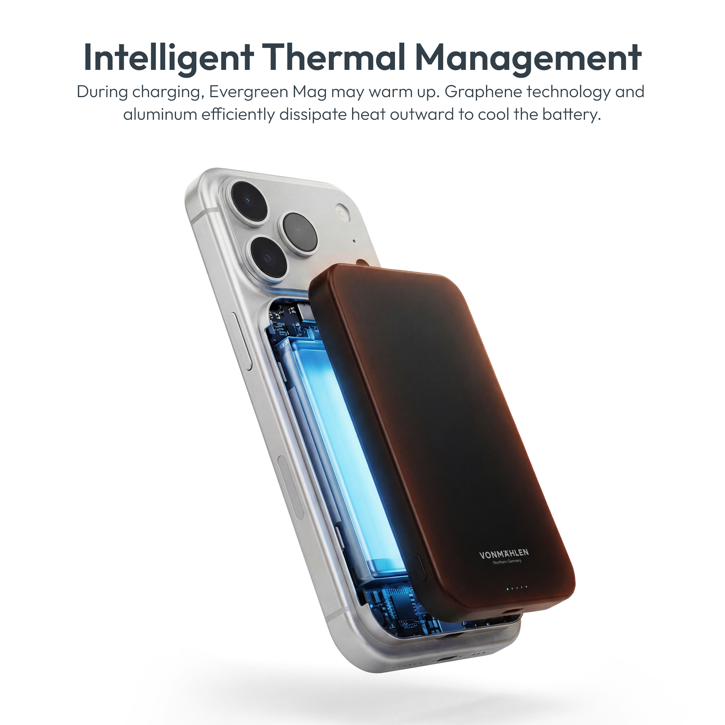 Ein Smartphone mit angebrachtem braunem Akku, der interne Komponenten zeigt.