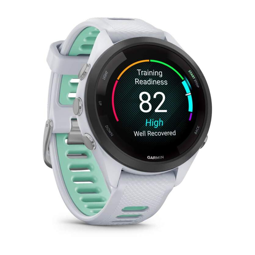 Un reloj deportivo Garmin blanco con banda verde menta muestra 82, Alto, Bien recuperado.