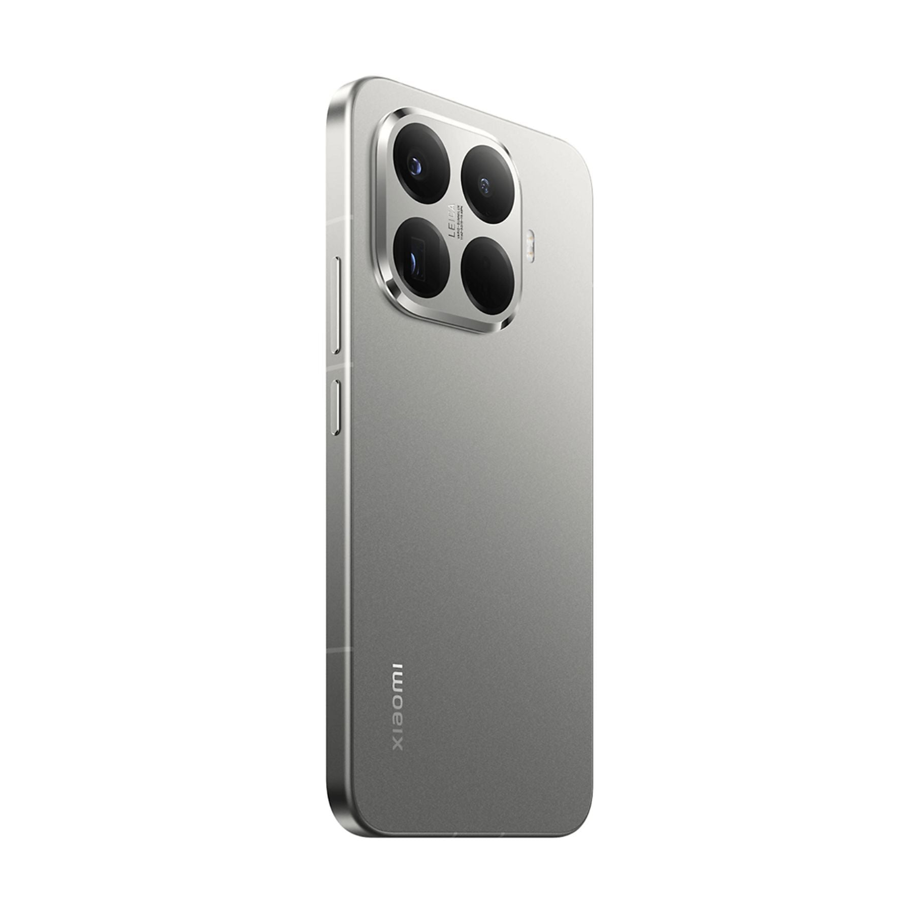 Un smartphone Xiaomi plateado con configuración de cuádruple cámara.