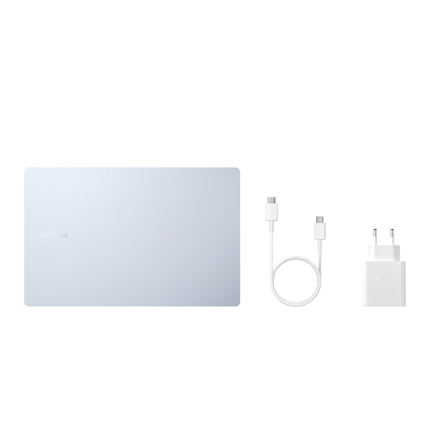 Una tableta Samsung azul claro con cable USB-C y adaptador de corriente.