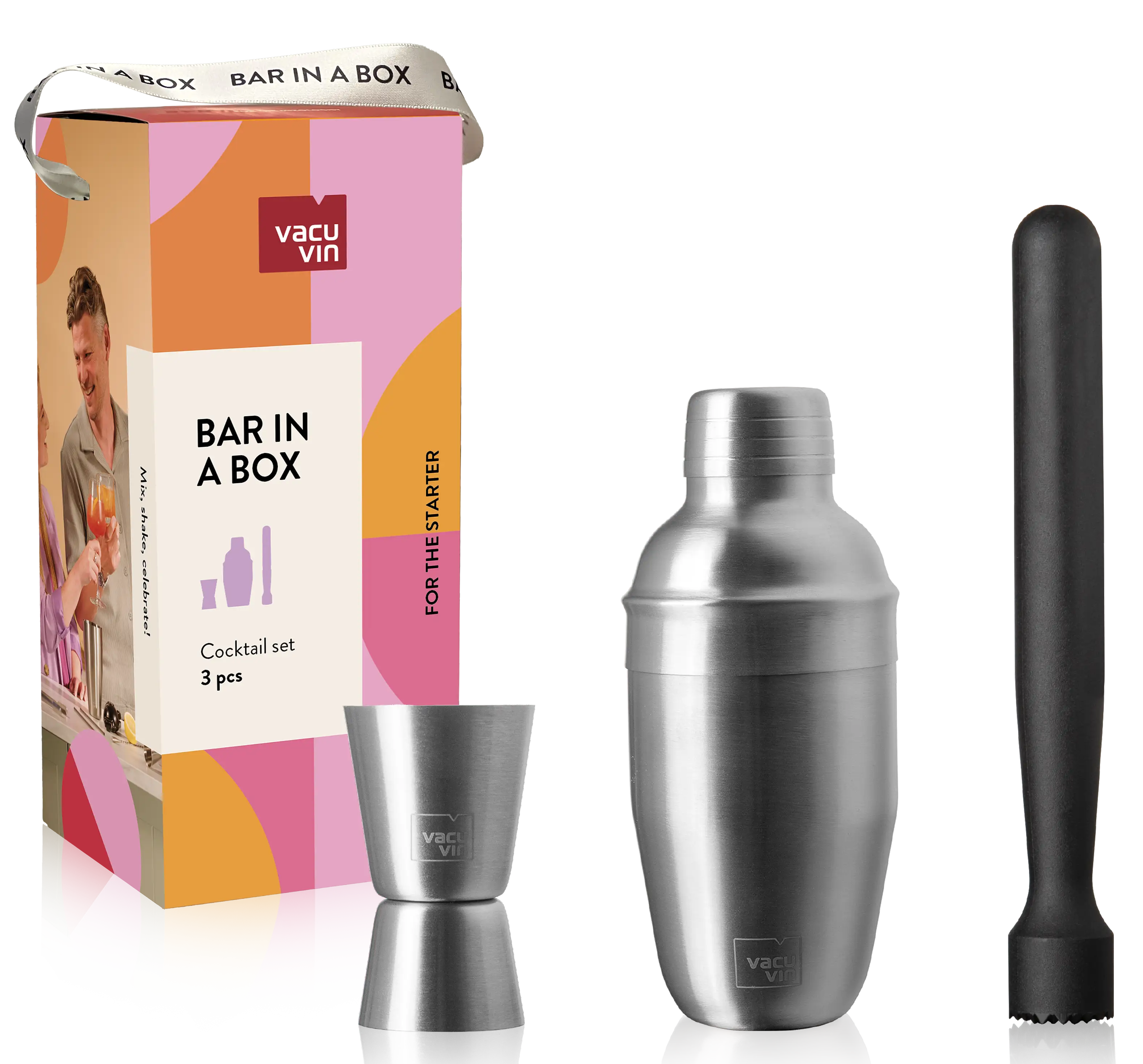 Cocktail-Set mit Shaker, Jigger und Stößel neben einer Box.