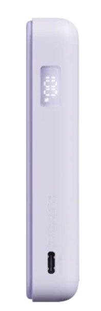 Fioletowy power bank z cyfrowym wyświetlaczem pokazującym 100%.