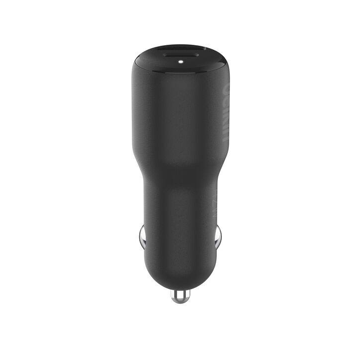 Adaptador de cargador de coche negro con detalles plateados y luz indicadora.