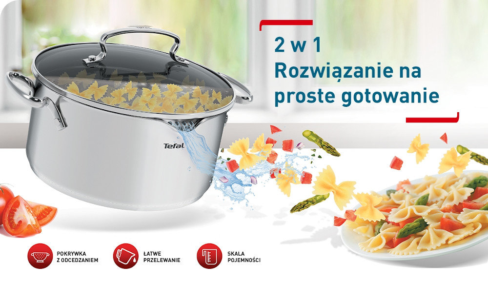 Garnek Tefal z funkcją odcedzania makaronu. Makaron, pomidory, szparagi.