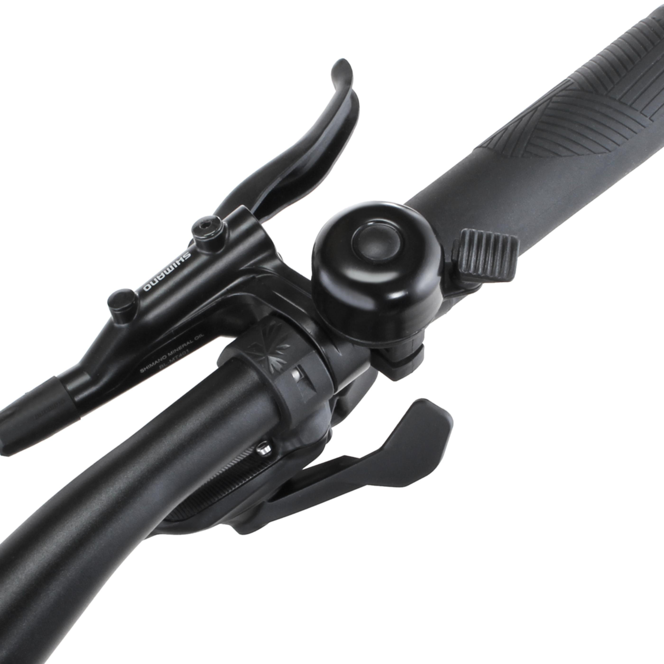 Nahaufnahme eines schwarzen Fahrradlenkers mit Klingel und Bremshebeln.