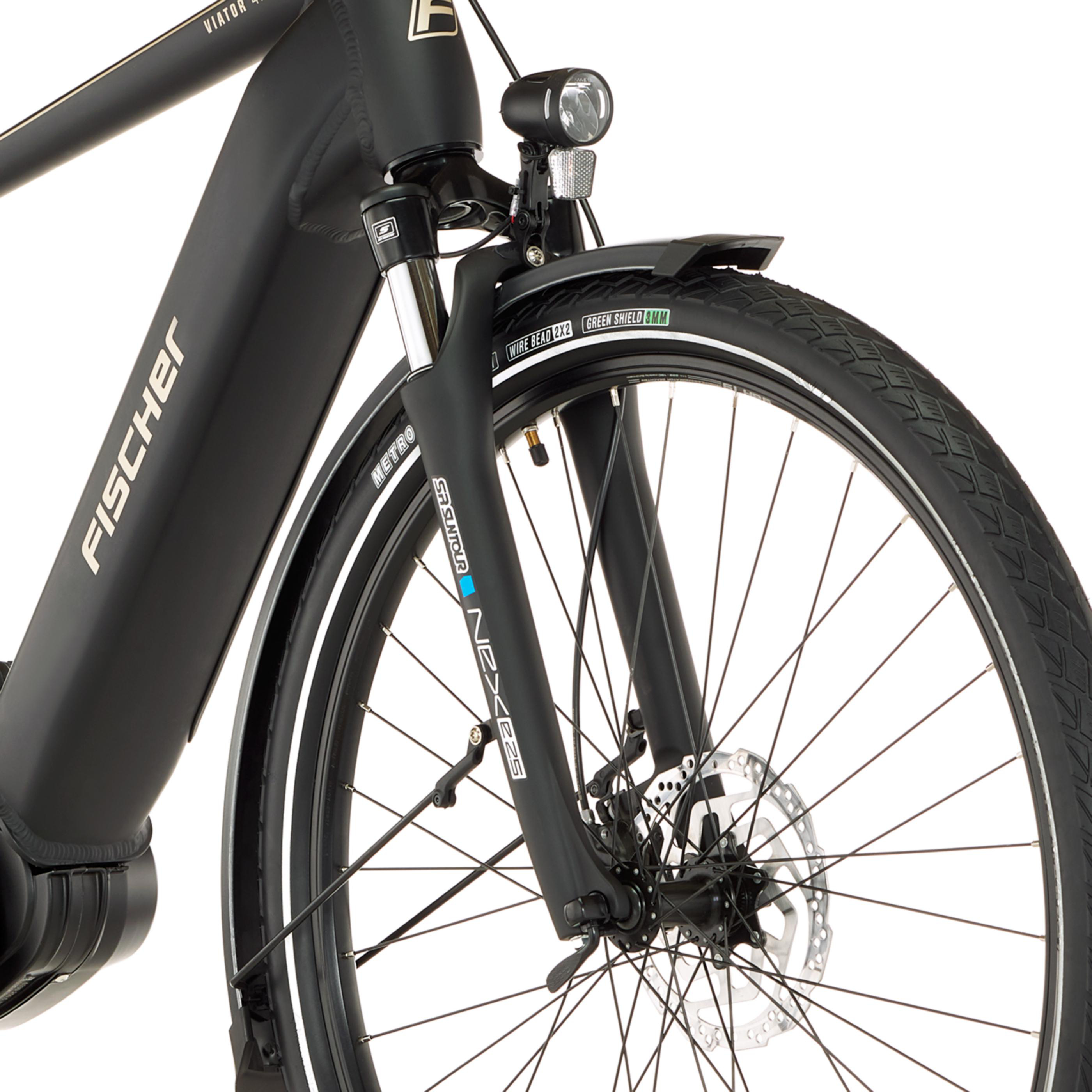 Schwarzes Fahrrad mit Federgabel, Scheinwerfer und Scheibenbremse.