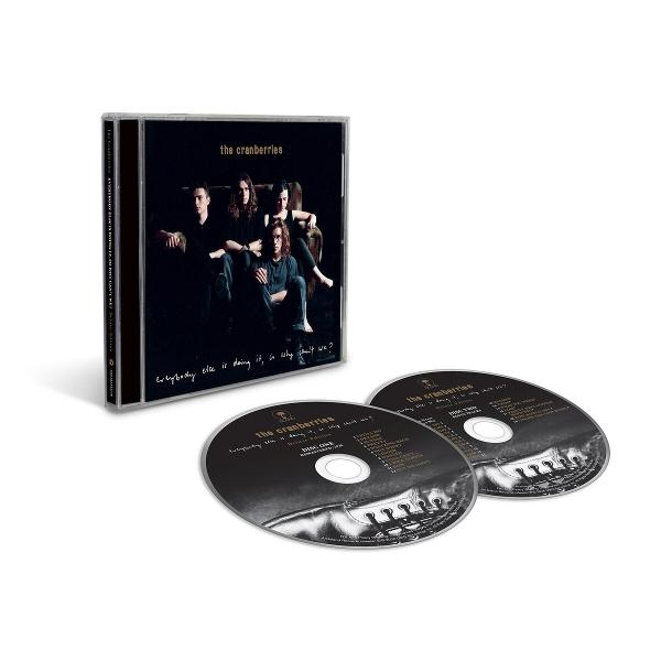 CD-Hülle und zwei CDs mit der Band The Cranberries. Text unten.