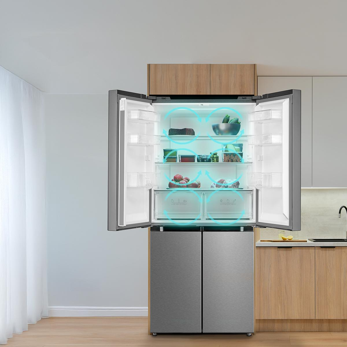 Un refrigerador abierto lleno de comida, mostrando flechas de circulación de aire.