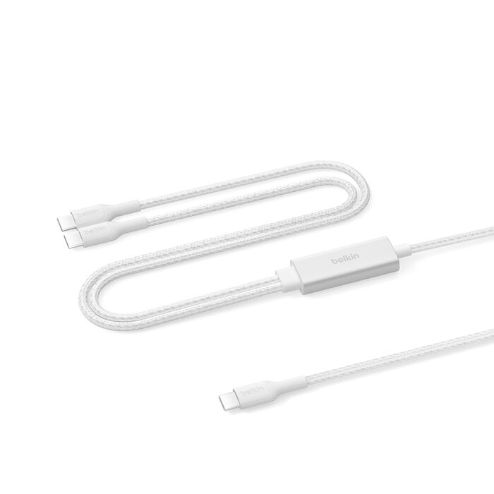 Dos cables USB-C blancos de Belkin enrollados sobre fondo blanco. Un cable es más largo.