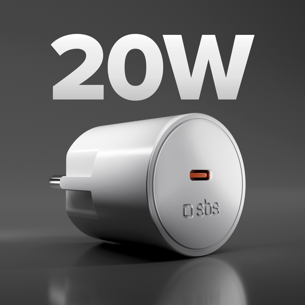 Ein weißes 20W USB-C-Ladegerät mit SBS-Logo vor grauem Hintergrund.