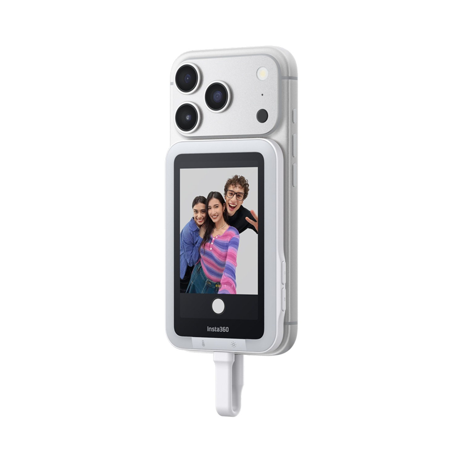 Accessorio bianco per smartphone con tre fotocamere e schermo che mostra due persone.