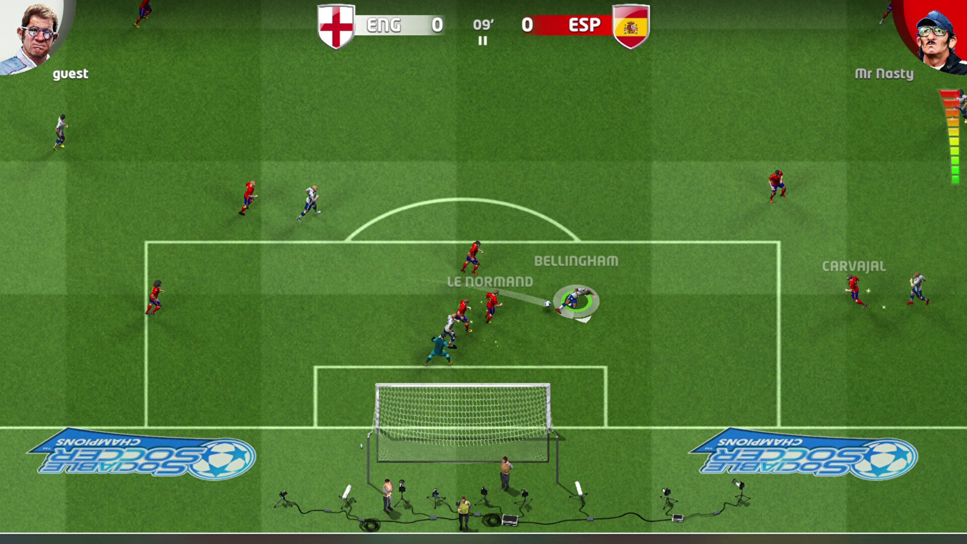 Partido de fútbol: Inglaterra contra España, 0-0. Jugadores luchan por el balón.