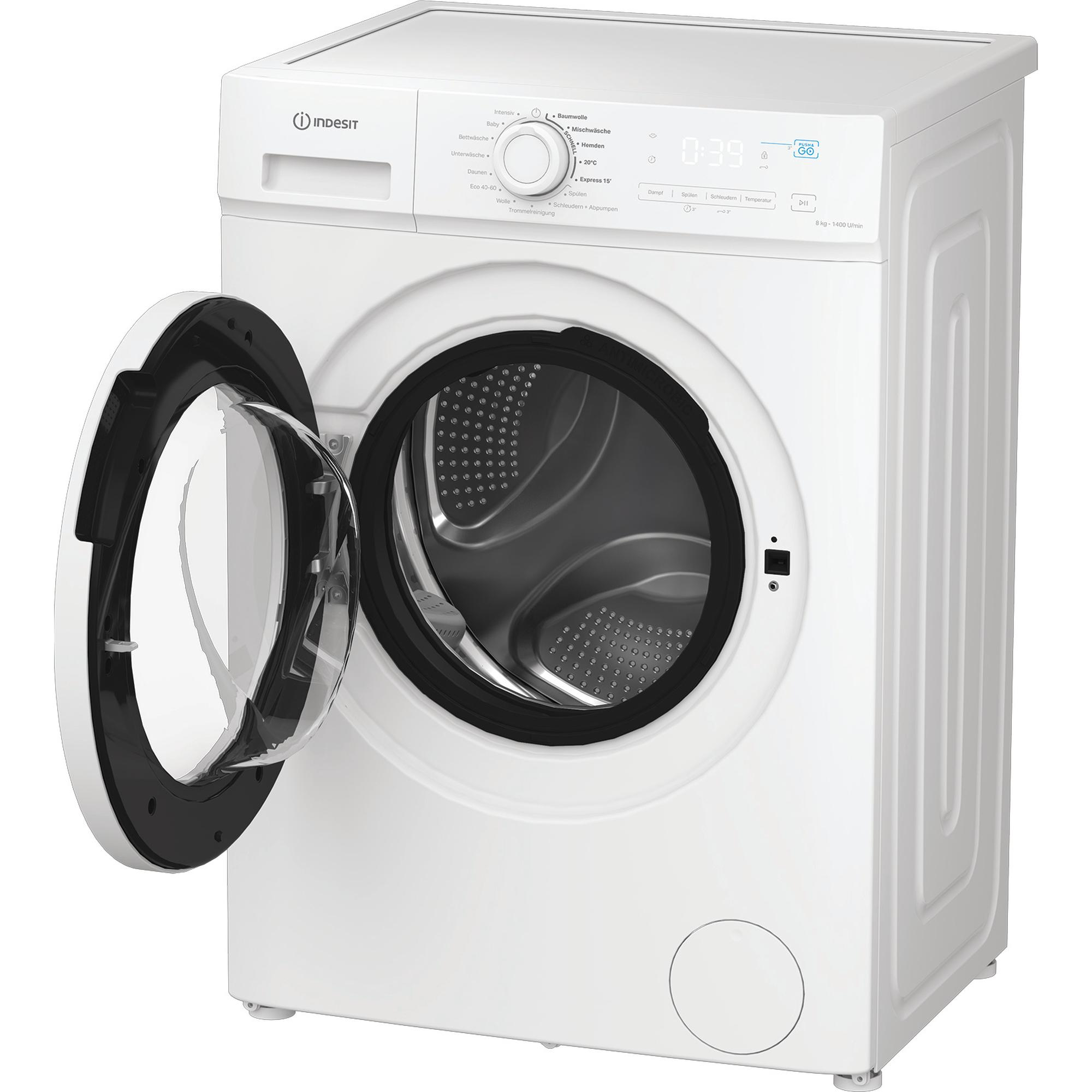 Eine weiße Indesit Waschmaschine mit geöffneter Tür und digitaler Anzeige.