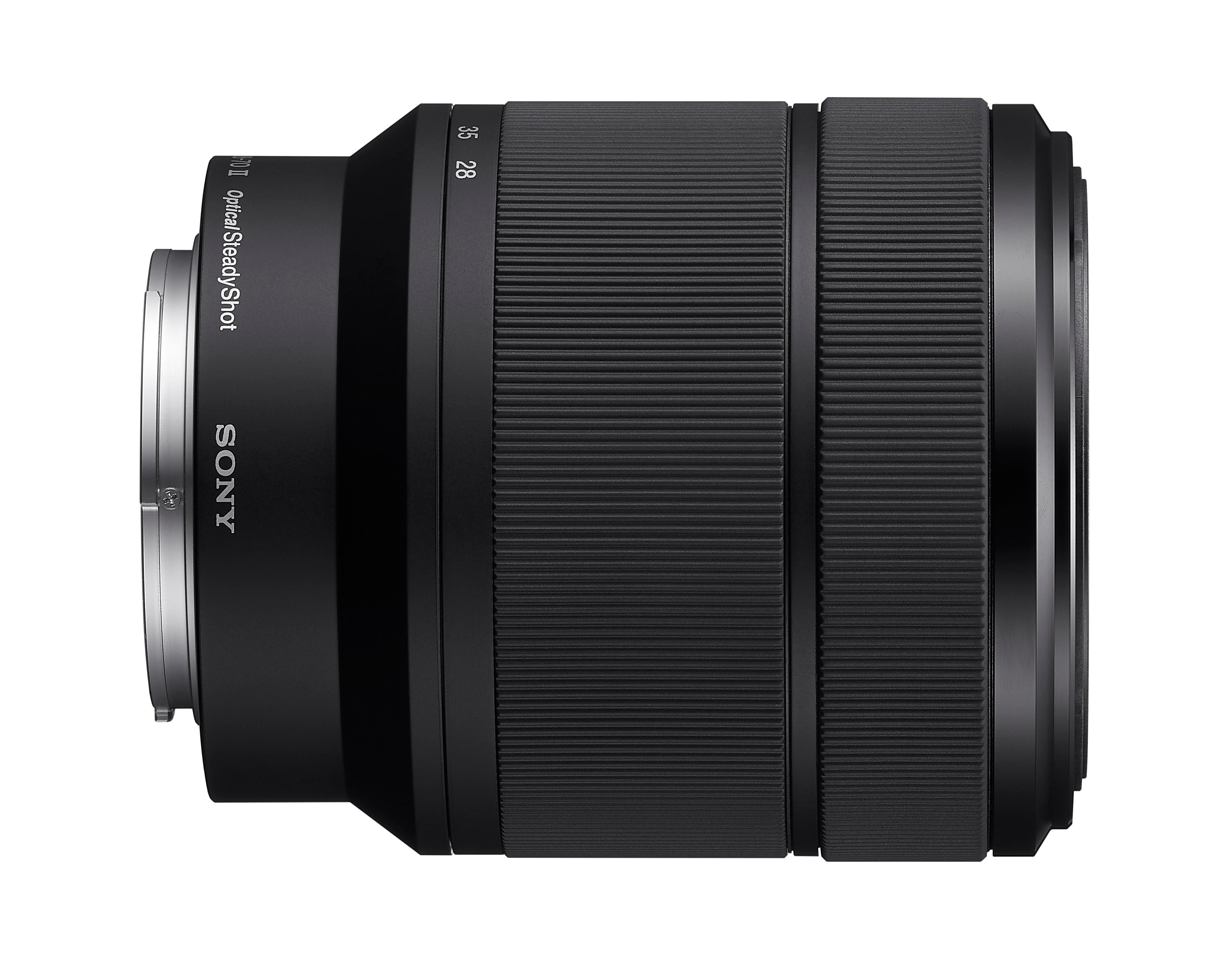 Schwarzes Sony Objektiv mit Fokusring und Zoomring.
