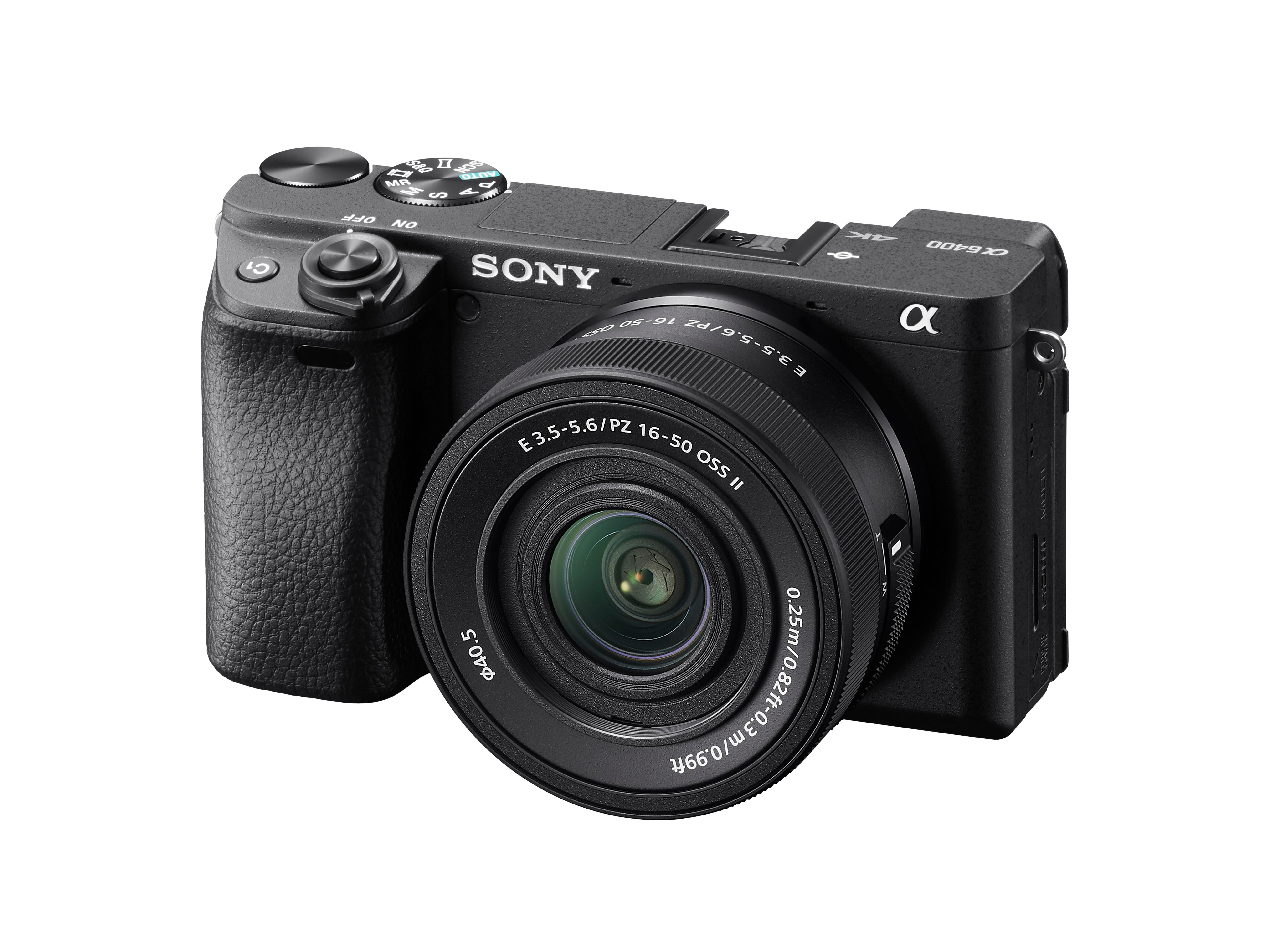Schwarze Sony Alpha 6400 Kamera mit Objektiv, Vorderansicht.