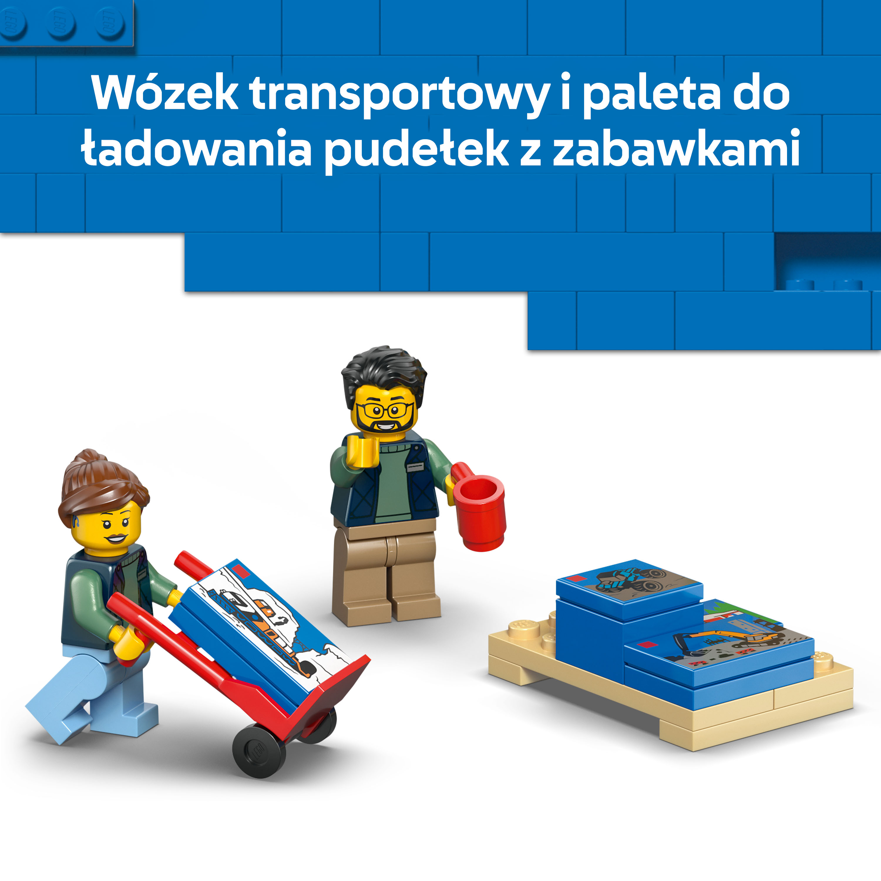 Postać Lego pcha niebiesko-czerwony wózek. Druga postać Lego trzyma czerwony kubek. Widoczne zabawki.