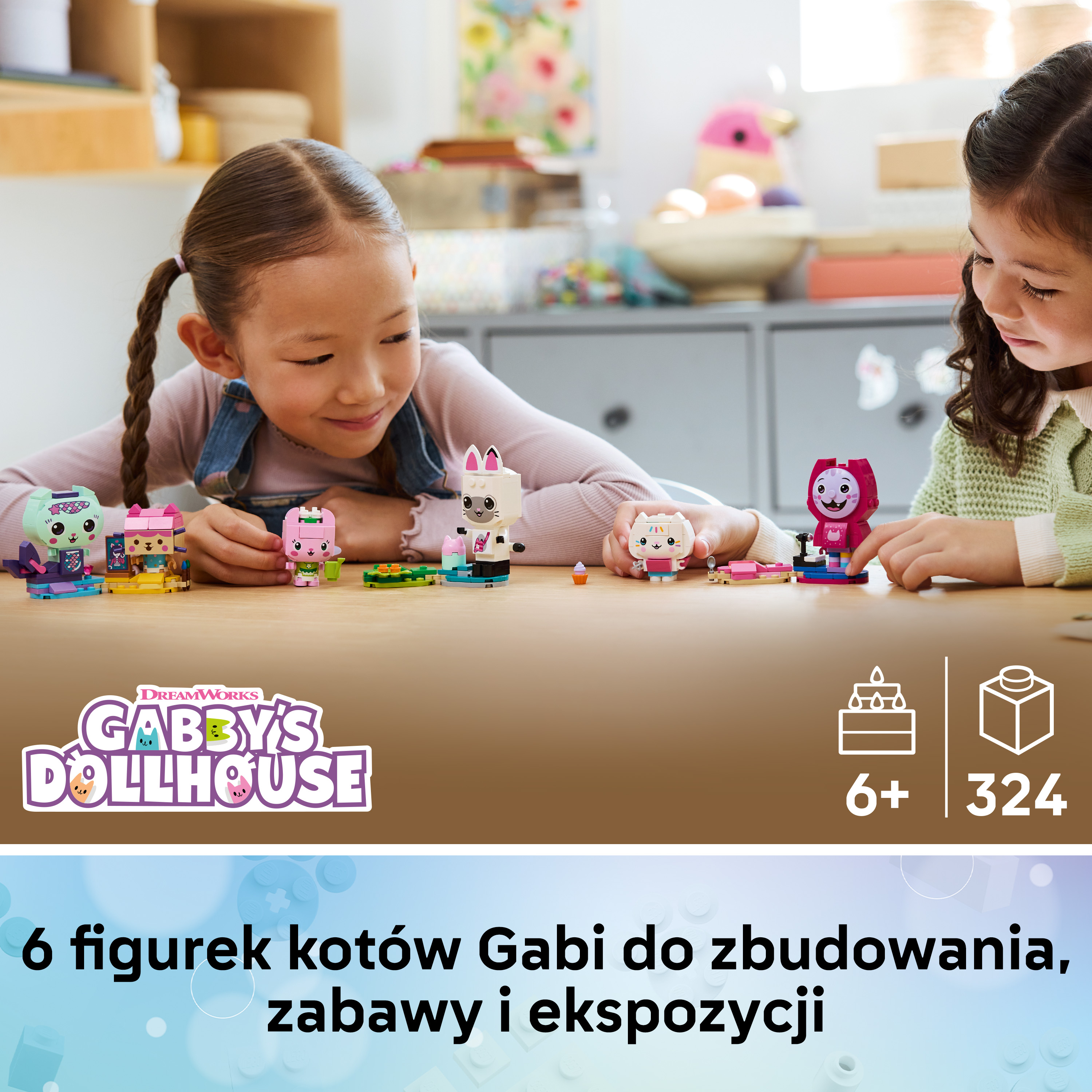 Dwie dziewczynki bawią się figurkami LEGO Gabby's Dollhouse. Wiek 6+, 324 szt.