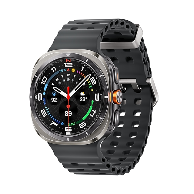 Szary smartwatch ze srebrną kopertą i perforowaną bransoletą. Wyświetlacz pokazuje godzinę, datę i dane zdrowotne.