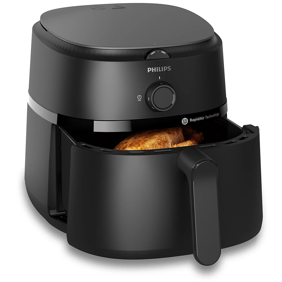 Fekete Philips légkeveréses fritőz csirkével a kosárban.