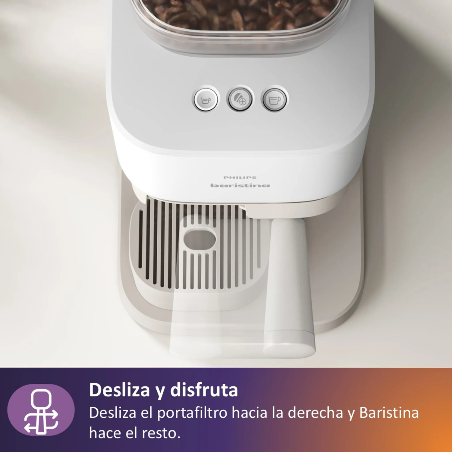 Cafetera blanca con granos de café en el depósito superior. Con botones.
