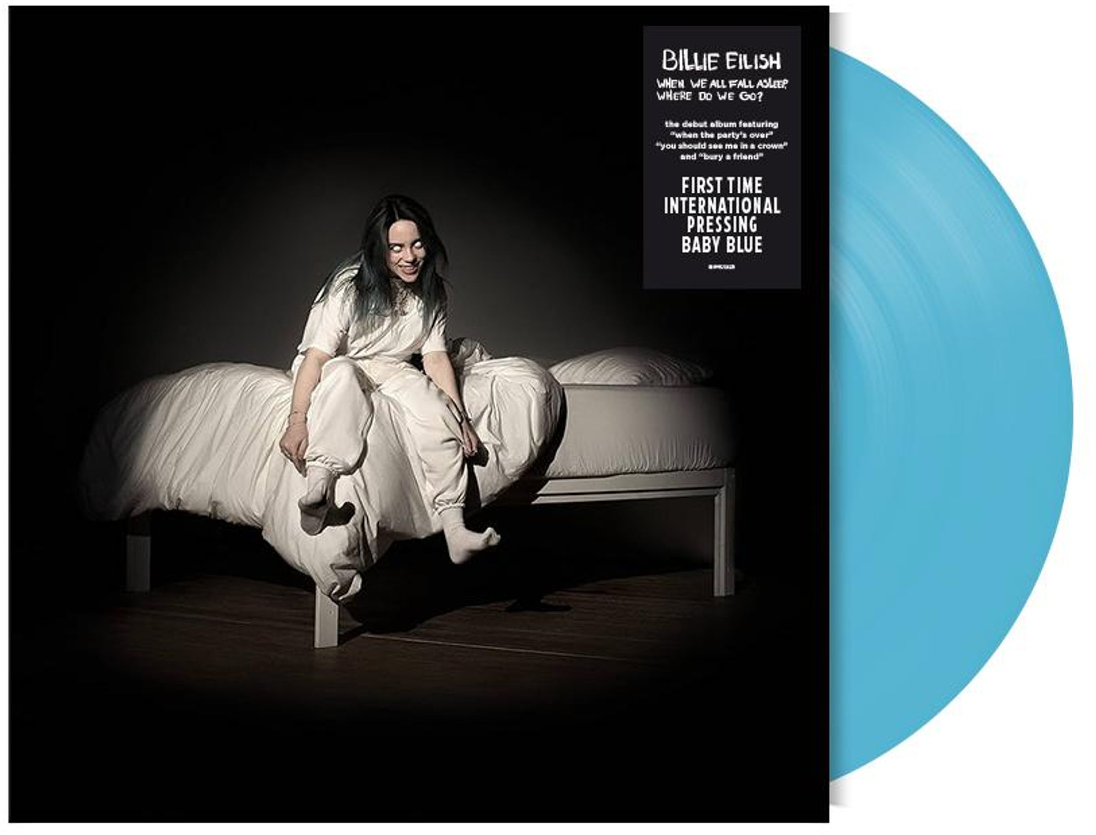 Billie Eilish egy ágyon, babakék bakelit és album borító.