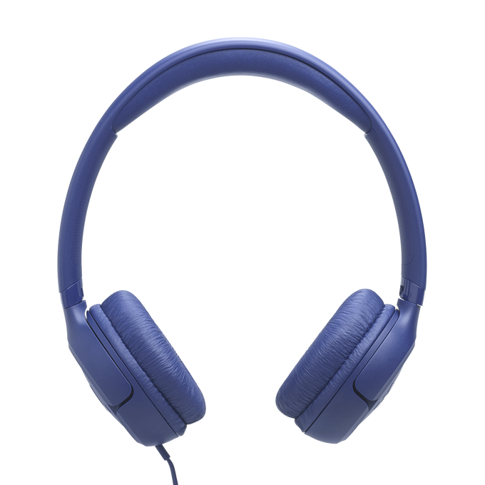Auriculares azules con almohadillas acolchadas y diadema ajustable sobre fondo negro.