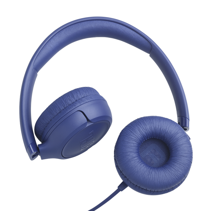 Auriculares azul oscuro con almohadillas acolchadas y diadema ajustable.