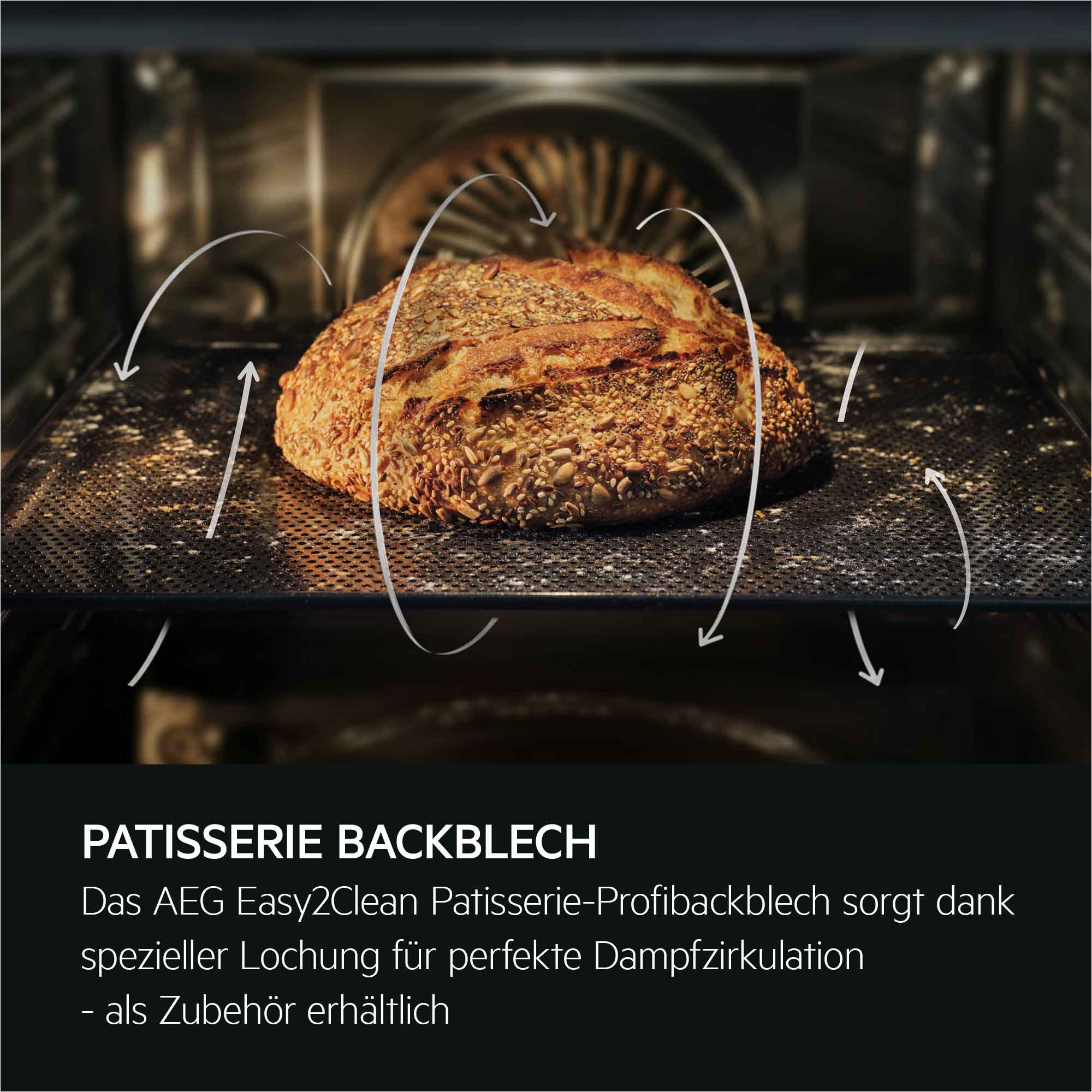 Brot auf gelochtem Backblech im Ofen, mit Pfeilen für Dampfzirkulation.
