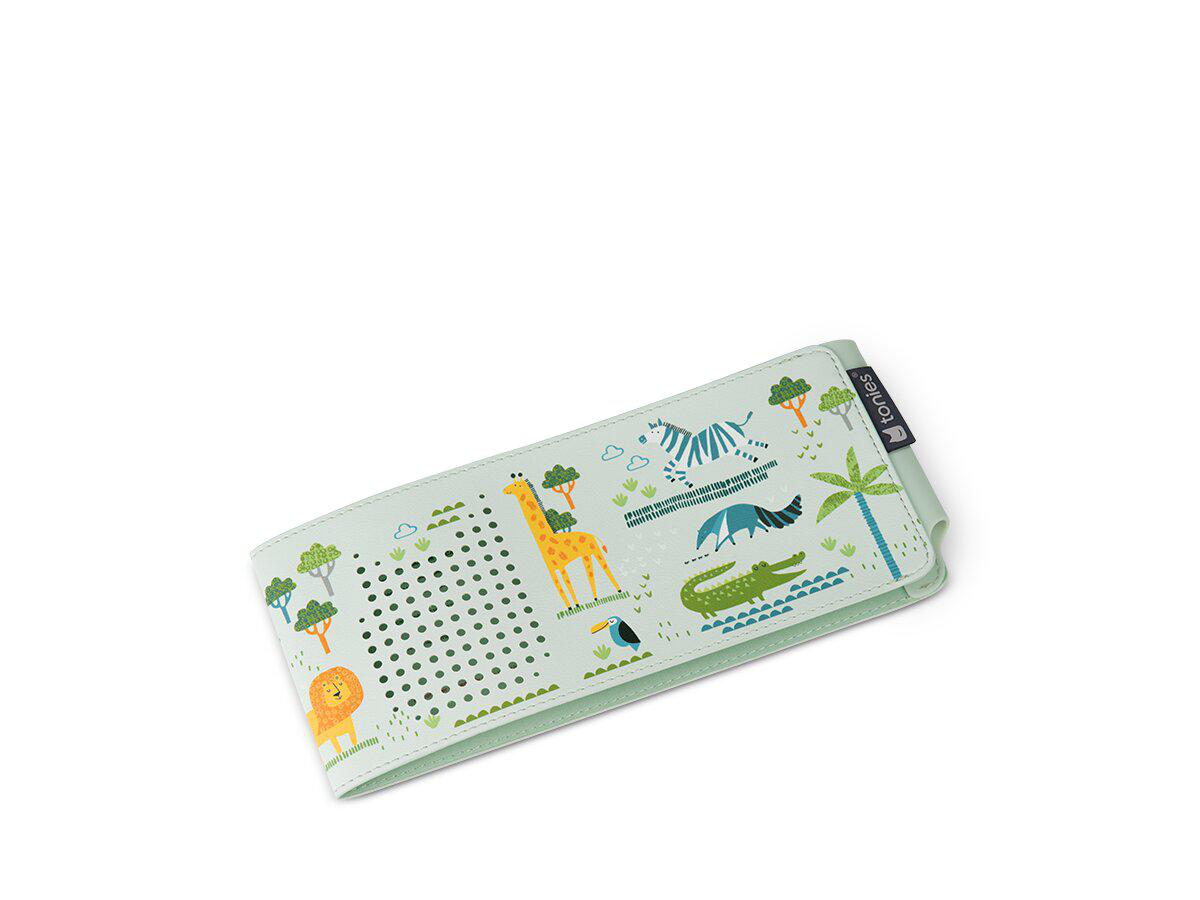 Eine hellgrüne Brieftasche mit Safari-Tierprint. Enthält Löwen, Giraffe, Zebra, Elefant und Krokodil.