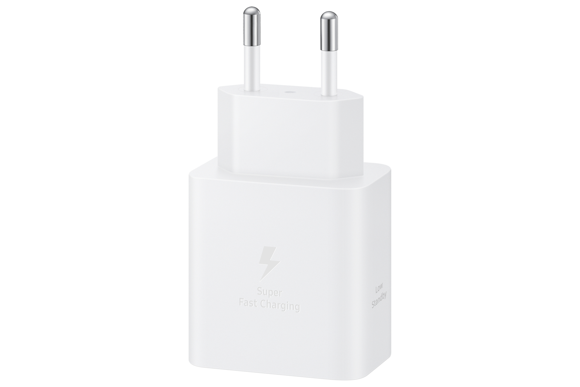 Ein weißer Netzstecker mit zwei silbernen Stiften und der Aufschrift Super Fast Charging.