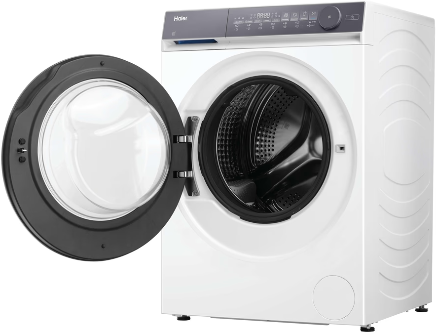 Lavatrice Haier bianca con oblò aperto, visibile il cestello.