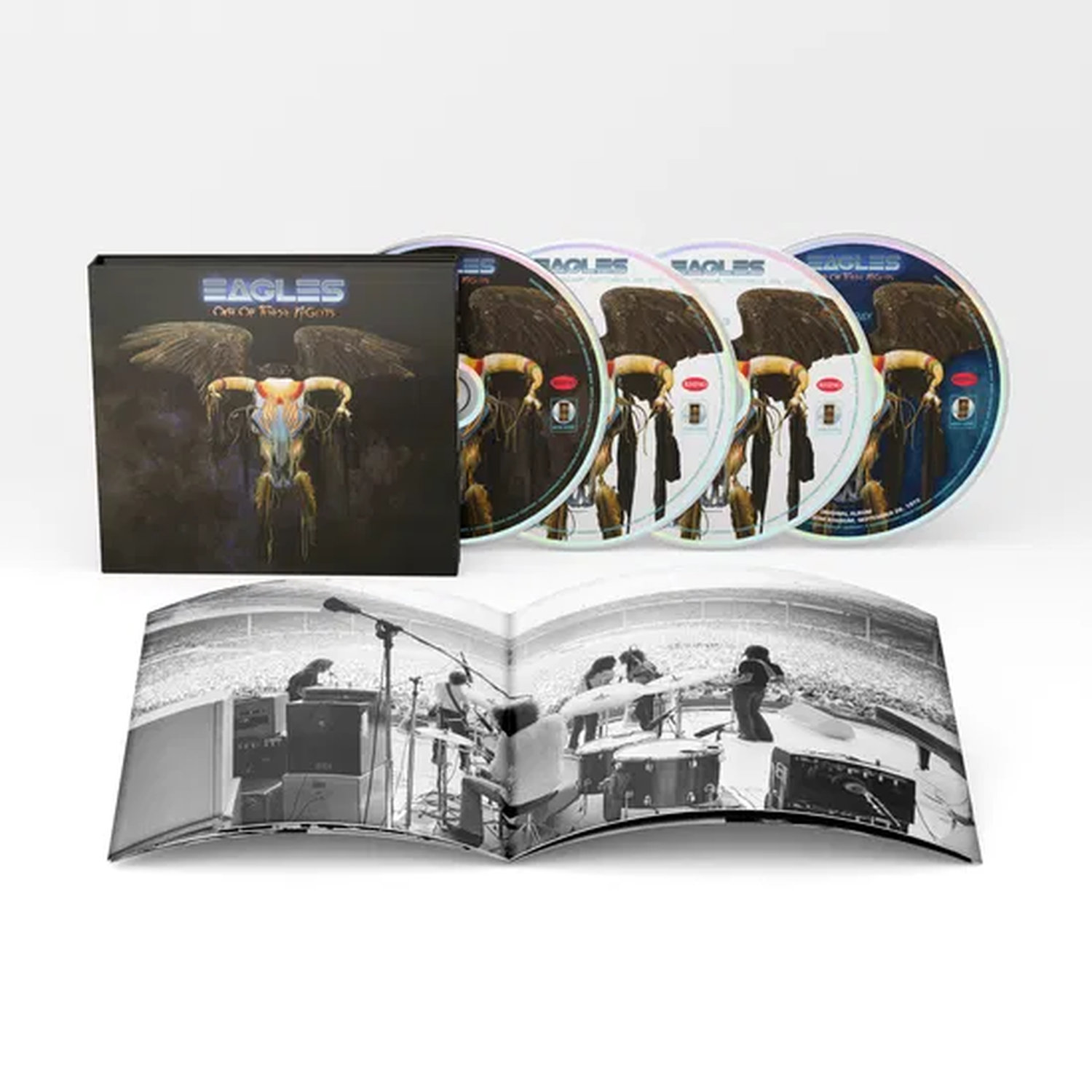 Eagles 'On The Night' CD box set met 3 schijven en open boekje met bandfoto