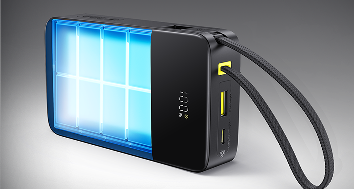 Batería externa negra con pantalla LED azul que muestra 100% de carga.